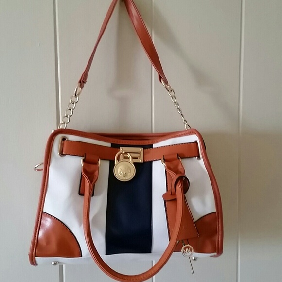 Designer inspired mono tone bag navy and white