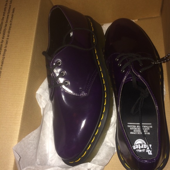 BRAND NEW DOC MARTENS (VEGAN)