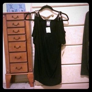 Fair brand black top