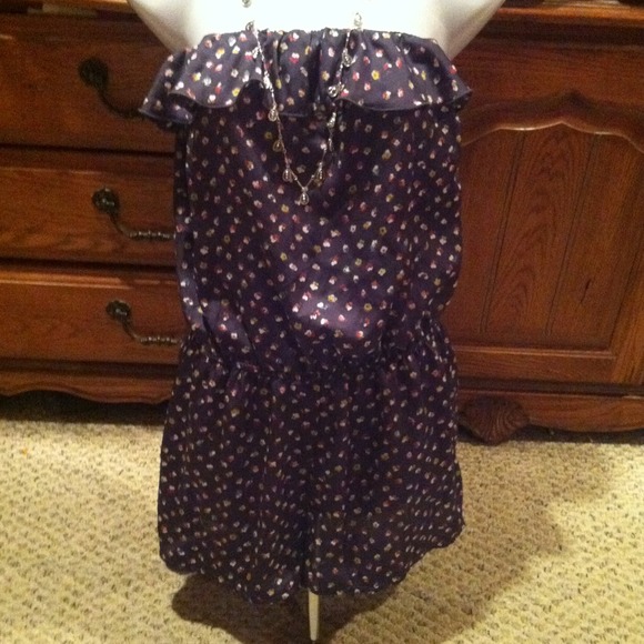 Strapless romper - Picture 2 of 3