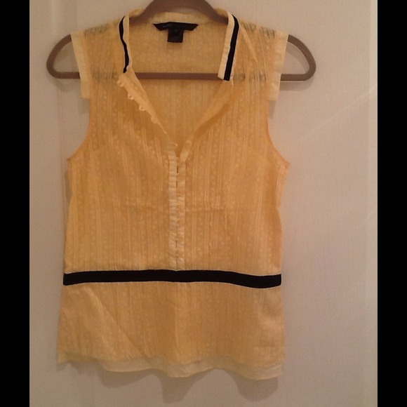 Marc Jacobs Elegant Yellow Top sold - Picture 1 of 3