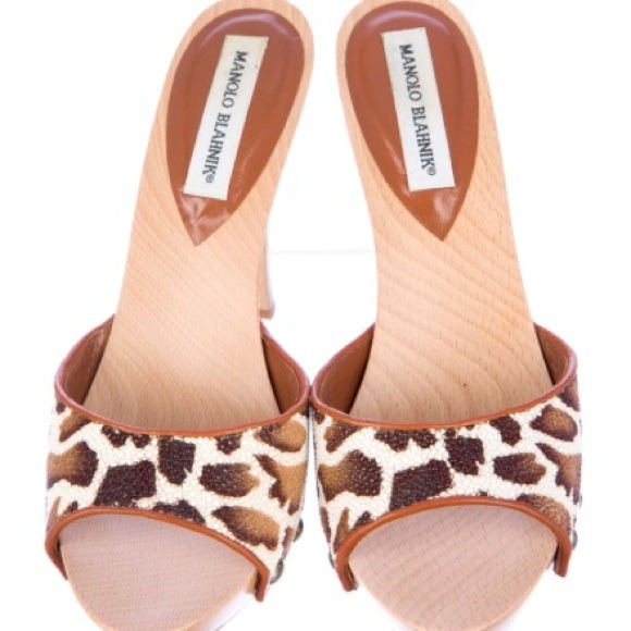 Price Firm Nearly New MANOLO BLAHNIK Stingray Sz 9 - Picture 4 of 5