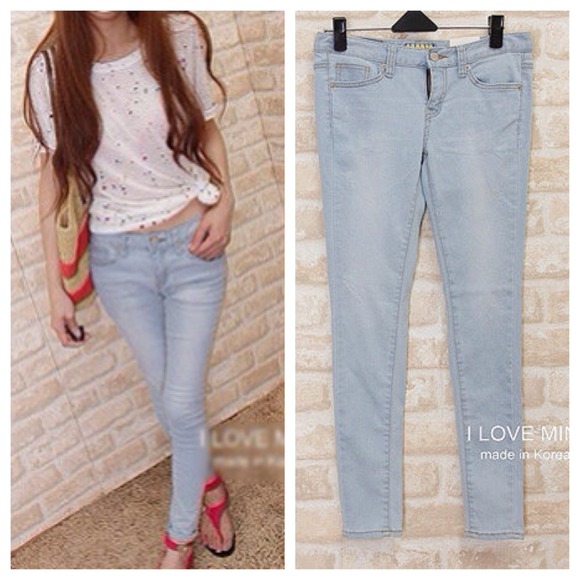 Denim - ❌SOLD❌Brand New Light Skinny Jeans