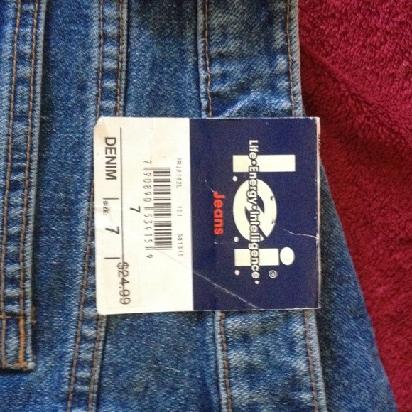 Denim skirt, NWT - Picture 3 of 4