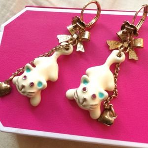 Betsey Johnson cat earrings