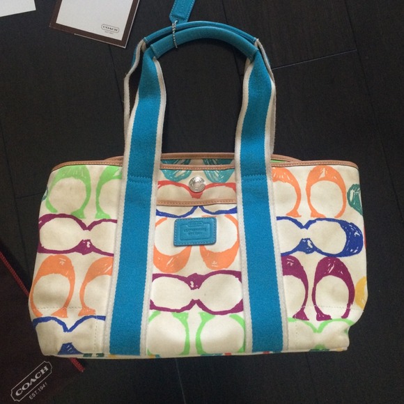 Coach scribble tote in - Gem Coach Scribble Tote! W/ Dust Bag!