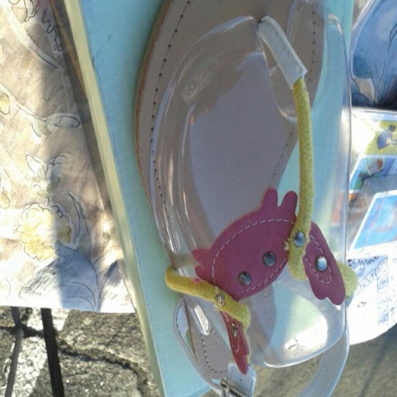 Sandals - Picture 2 of 3