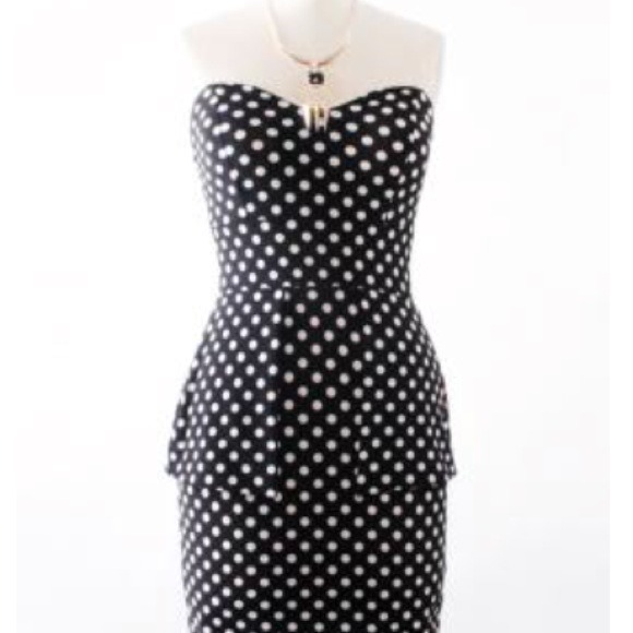 🔲Strapless minidress