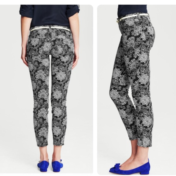 G O N E - Picture 2 of 4