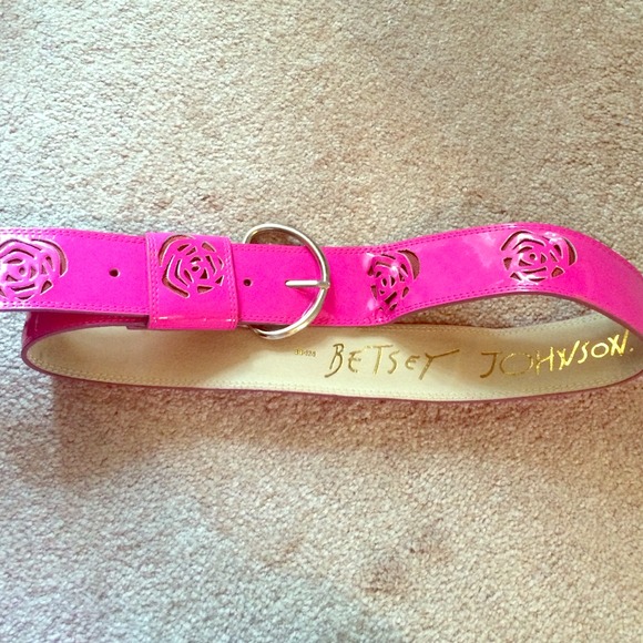 Bright pink Betsey  Johnson belt