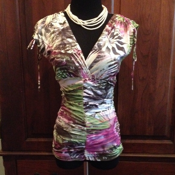 Karen Kane multi-colored top