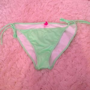 *SOLD* Victoria Secret Bikini Bottoms