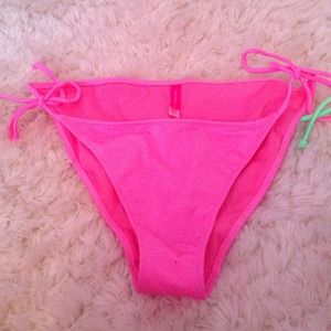 *SOLD* Victoria Secret Bikini Bottoms