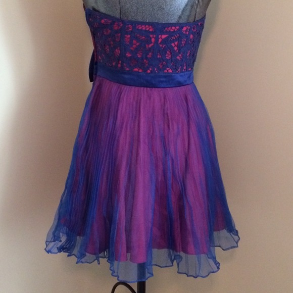 Betsey Johnson Battanburg dress sold - Picture 2 of 4