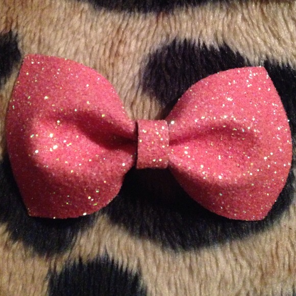 Hair accessories never used