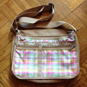 LeSportsac Deluxe Everyday (scuff marks in pic 3)