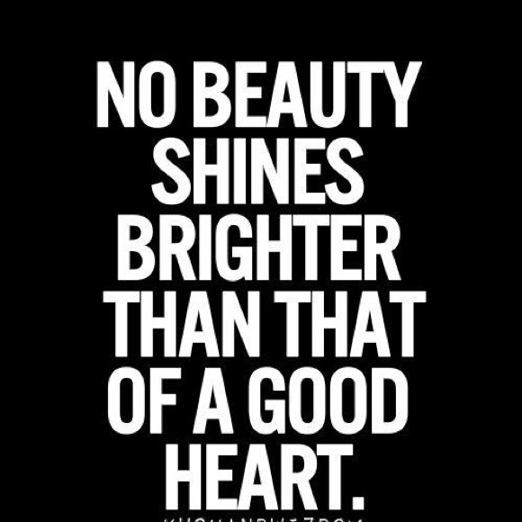 ✨Kindness Matters✨Happy Poshing✨ - Picture 3 of 3