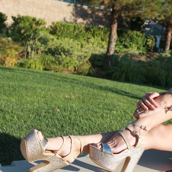 shoedazzle Shoes - Shoedazzle gold platforms shoedazzle Shoes - Shoedazzle gold platforms