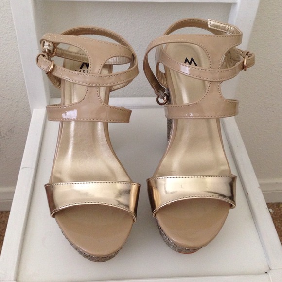 shoedazzle Shoes - Shoedazzle gold platforms shoedazzle Shoes - Shoedazzle gold platforms