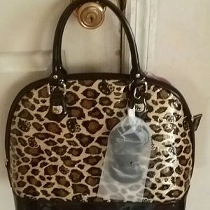 Hello Kitty Leopard