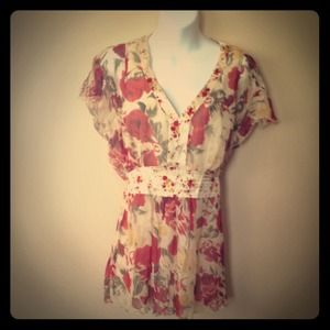 🎀🎉Make an offer!  Dressy top