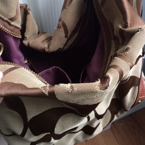 Handbag - Picture 3 of 3