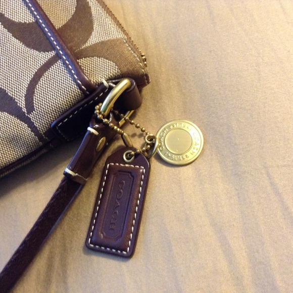 Authentic COACH Cross Body!(SOLD,SOLD) - Picture 4 of 4