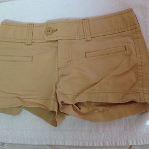 American Eagle stretch khaki shorts