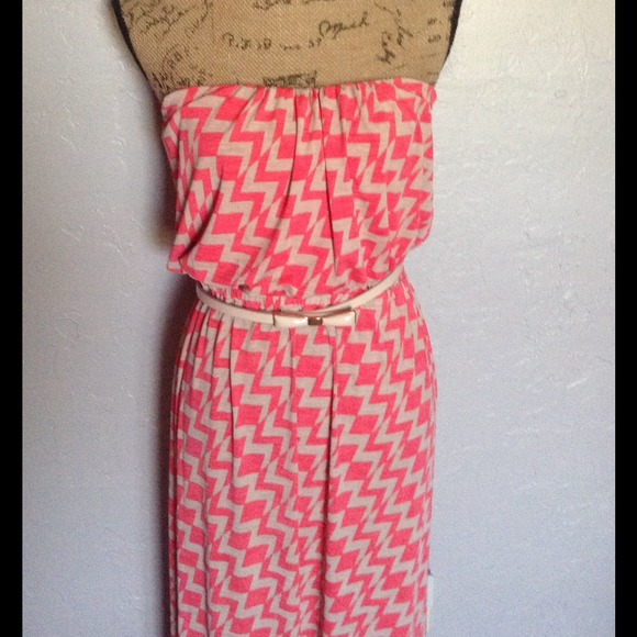 Chevron Tube Dress - Picture 2 of 4