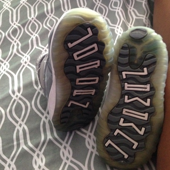 ❤️SOLD❤️Toddler Jordan 11s size 7.5c - Picture 4 of 4