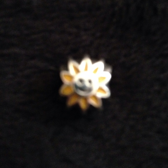 Pandora Sunshine charm. Yellow enamel.