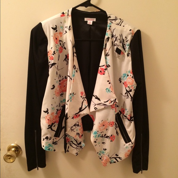 Xhilaration Jackets & Blazers - ❌Sold on Vinted❌ Floral jacket