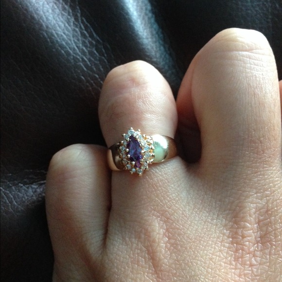 Ring - Picture 2 of 2