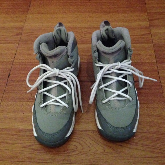 Gray Jordan's (kids size)