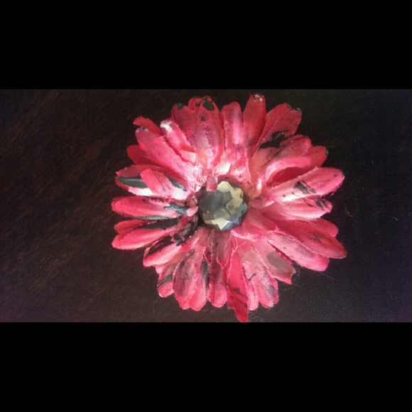 Fun & Sassy Pink Flower Clip