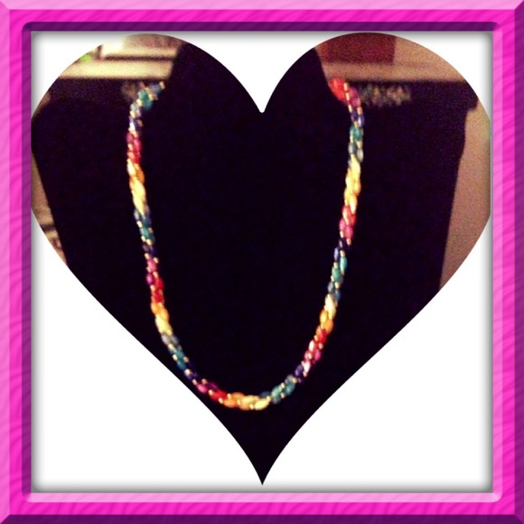 🌋Beautiful Hawaiian multi colored pearl necklace