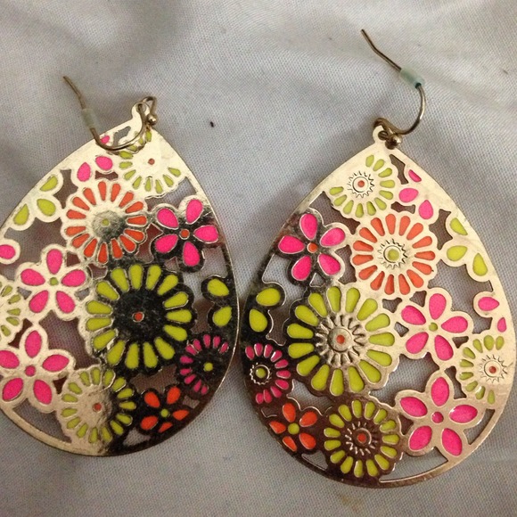 2 pairs of earrings - Picture 3 of 3