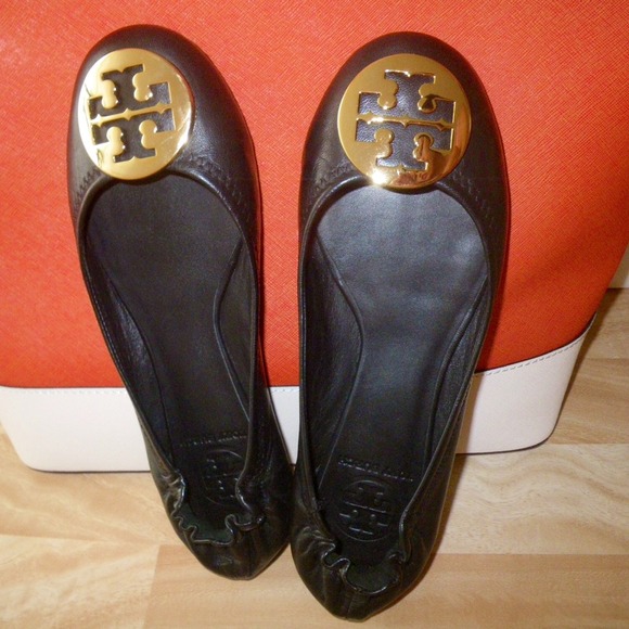 💢SOLD💢Authentic Tory Burch Reva Size6 1/2