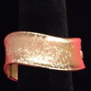 Gold bangle