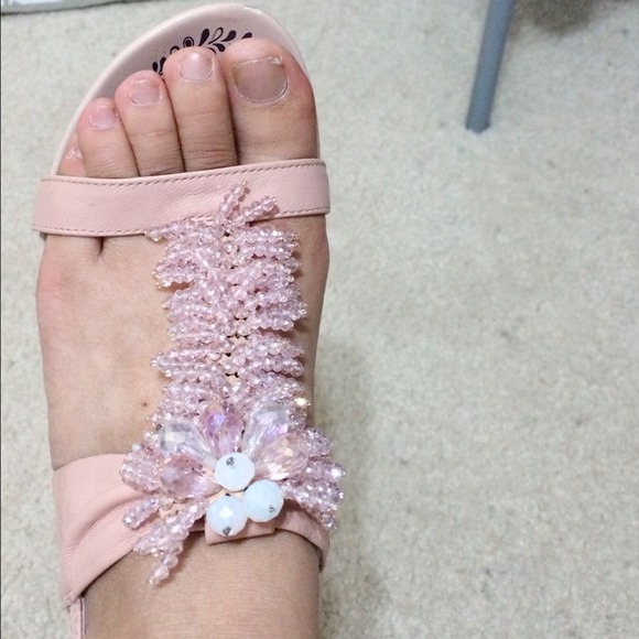 Shoe - Picture 3 of 3