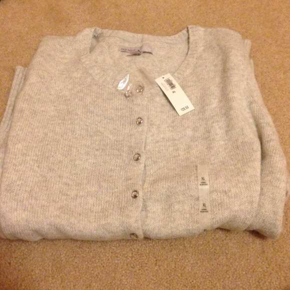 Old navy sweater !