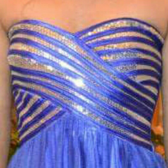 Prom Dress - Picture 3 of 4