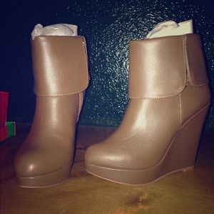 Charles by Charles David Zeppelin Boots