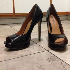 Cosmopolitan Open Toe Heel