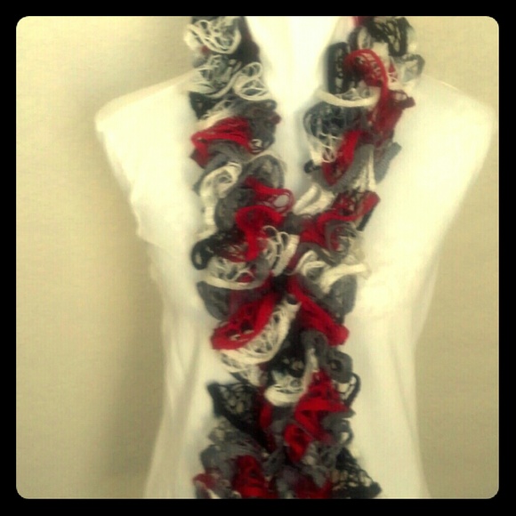 Collegiate Ruffle Scarf