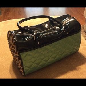 Luxe de Ville Atomic tote baby green