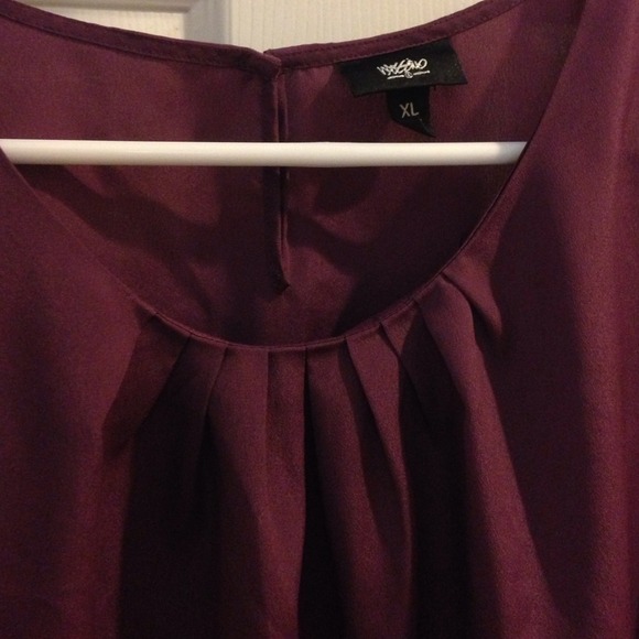 Mossimo XL plum pleated polyester blouse - Picture 2 of 3
