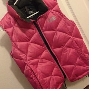 The North Face Jackets & Coats - North Face vest! 🎀 The North Face Jackets & Coats - North Face vest! 🎀