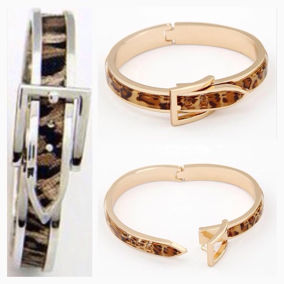 NEW Silver Tone Leopard Buckle Bangle Bracelet - Picture 2 of 4