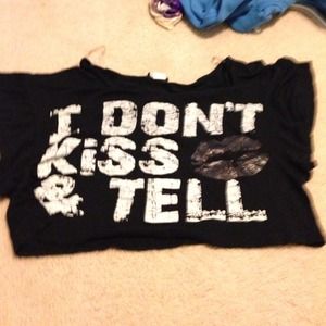 Cute wetseal crop top!